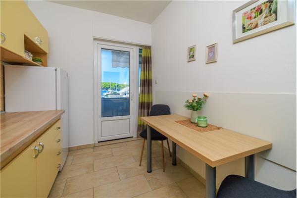 Apartment A2, for 5 persons