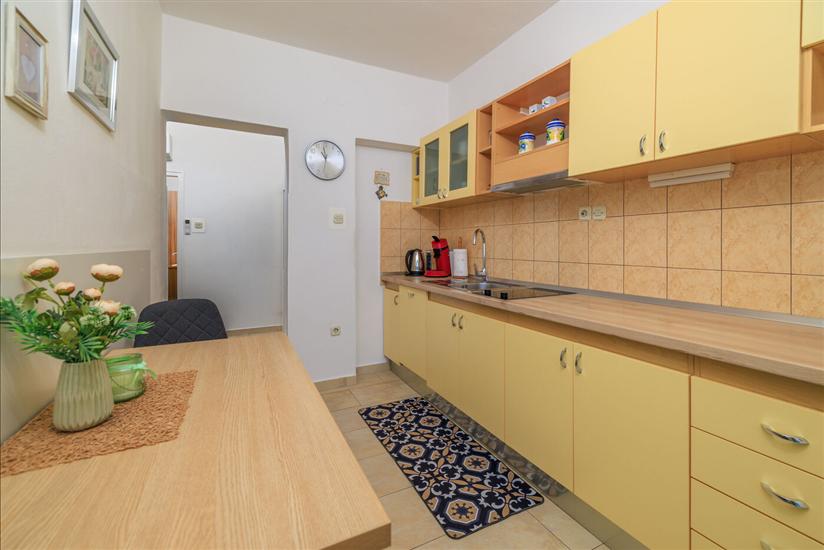 Apartment A2, for 5 persons