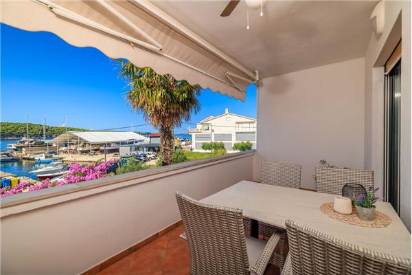 Apartment A2, for 5 persons