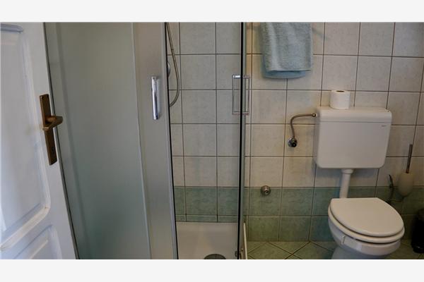 Apartment A1, for 6 persons