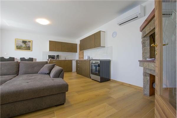 House K1, for 10 persons