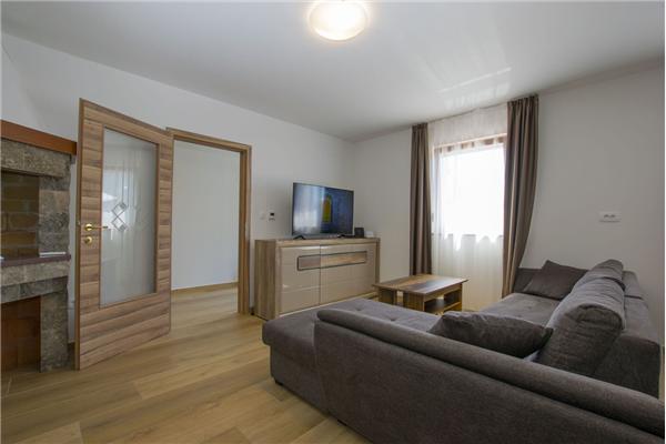 House K1, for 10 persons