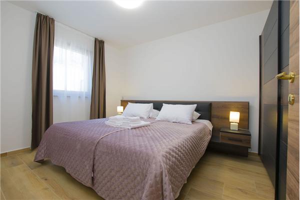 House K1, for 10 persons