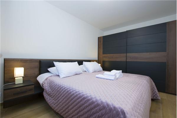 House K1, for 10 persons