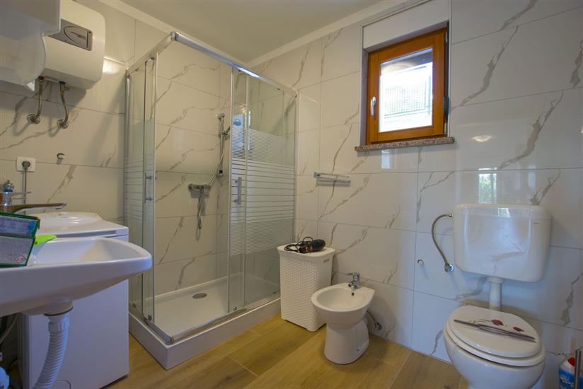 House K1, for 10 persons