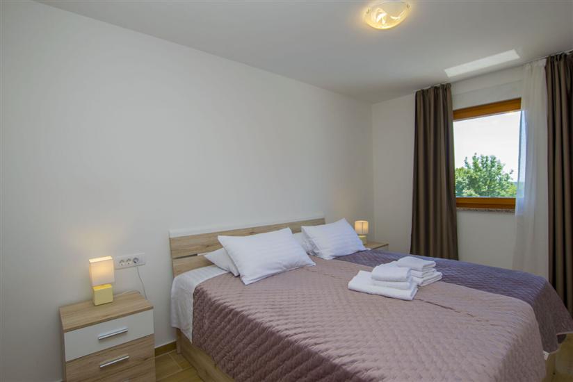 House K1, for 10 persons