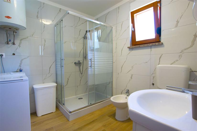 House K1, for 10 persons