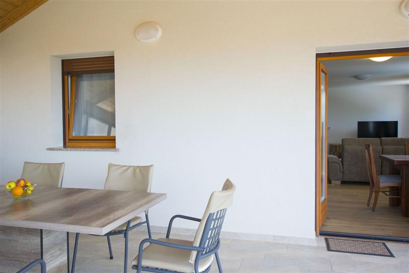 House K1, for 10 persons