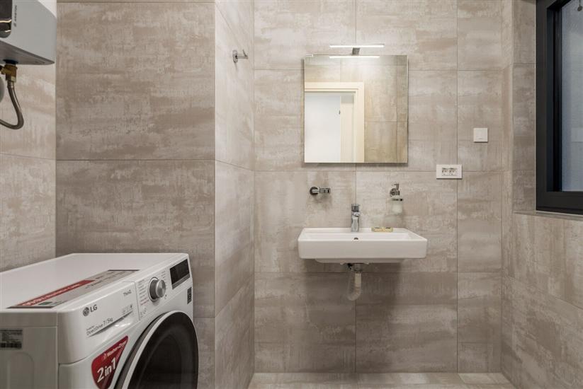 Apartment A1, for 7 persons