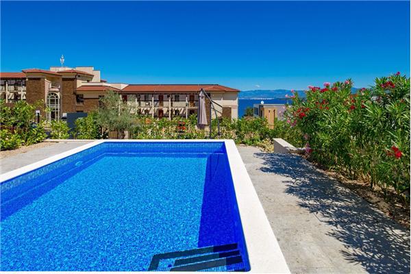 Apartment A1, for 7 persons