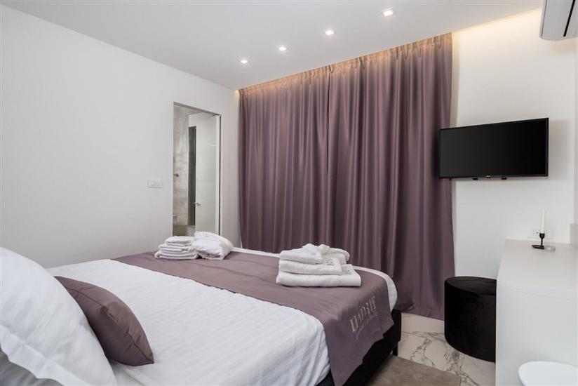 Apartment A1, for 7 persons