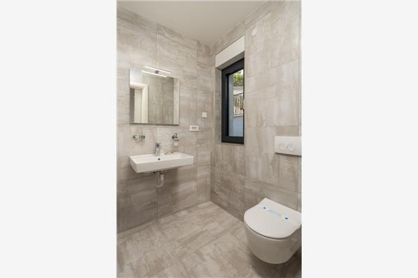 Apartment A1, for 7 persons