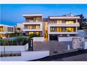 Apartments Vila D Malinska - island Krk, Size 98.00 m2, Accommodation with pool, Airline distance to the sea 80 m