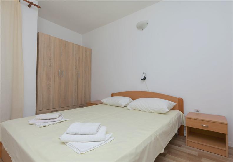 Apartment A3, for 5 persons