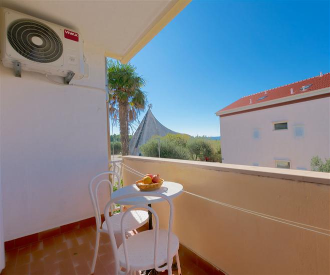 Apartment A3, for 5 persons