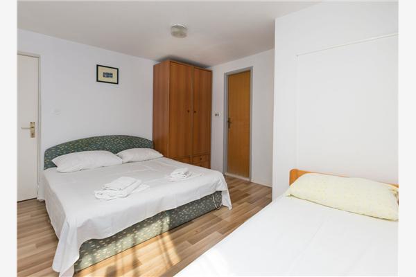 Apartment A4, for 3 persons