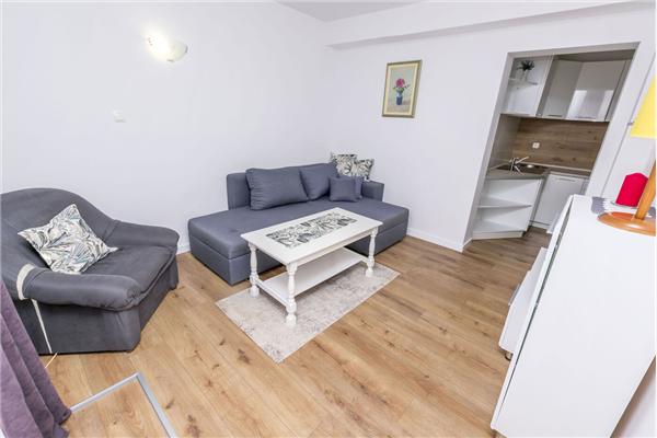 Apartment A9, for 4 persons