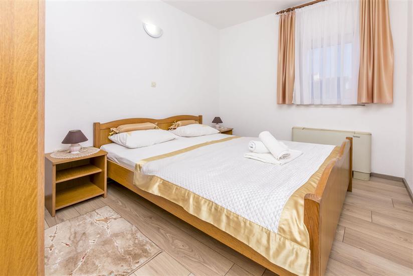 Apartment A6, for 6 persons