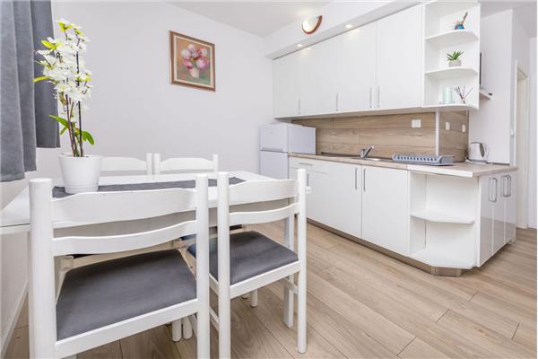 Apartment A6, for 6 persons