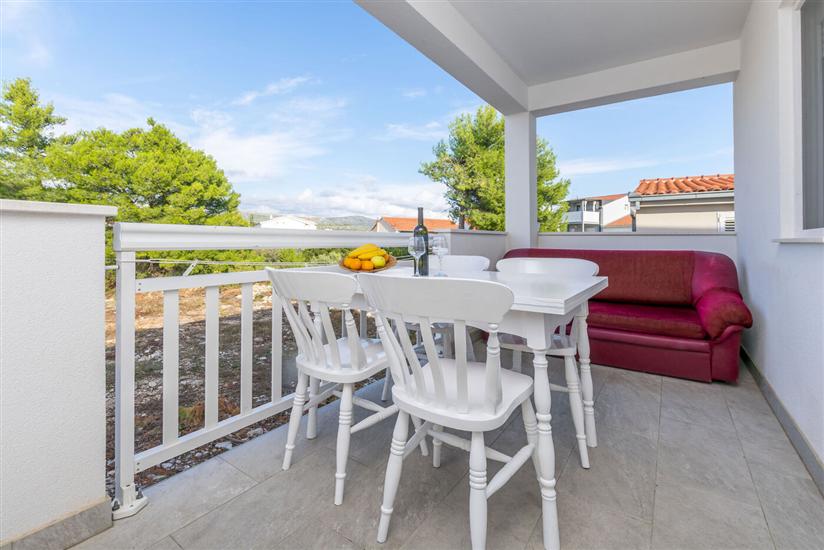 Apartment A6, for 6 persons