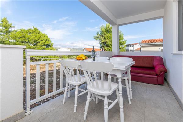 Apartment A11, for 6 persons