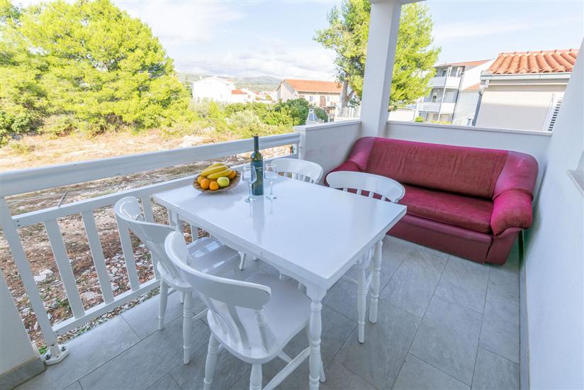 Apartment A11, for 6 persons