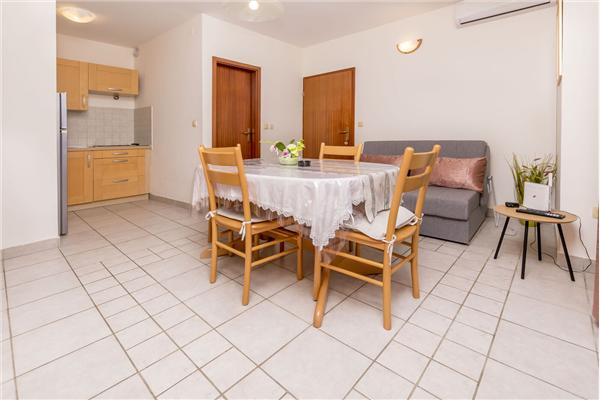 Apartment A2, for 4 persons