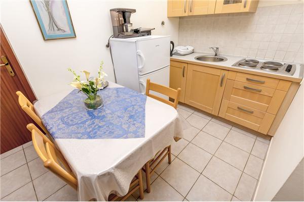 Apartment A4, for 4 persons