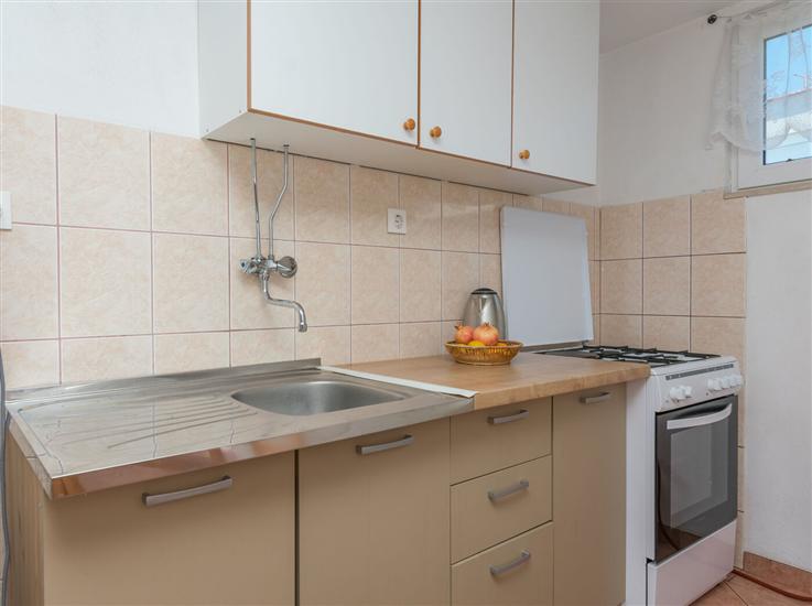 Apartment A5, for 5 persons