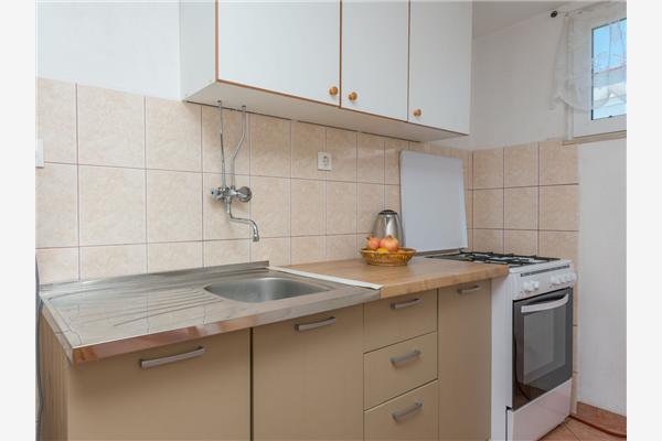 Apartment A5, for 5 persons