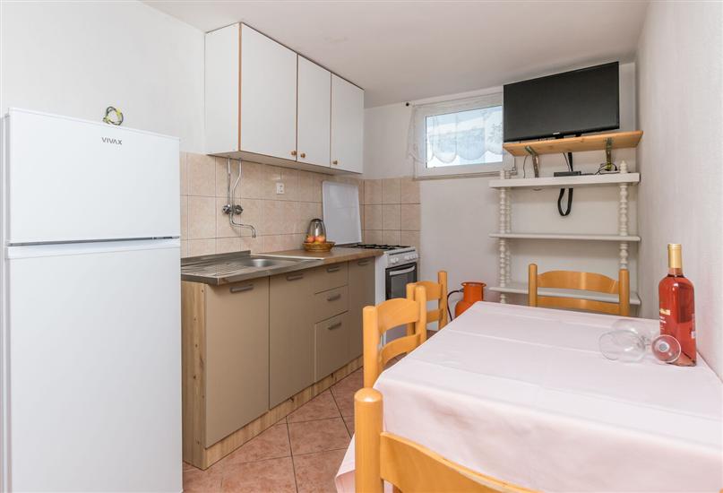 Apartment A5, for 5 persons