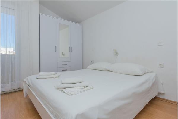 Apartment A5, for 5 persons