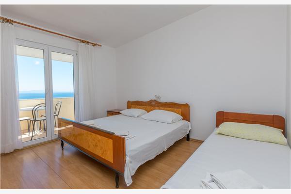 Apartment A5, for 5 persons