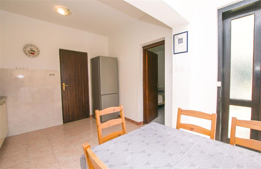 Apartment A1, for 5 persons