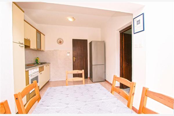 Apartment A1, for 5 persons