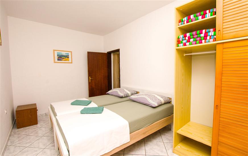 Apartment A1, for 5 persons