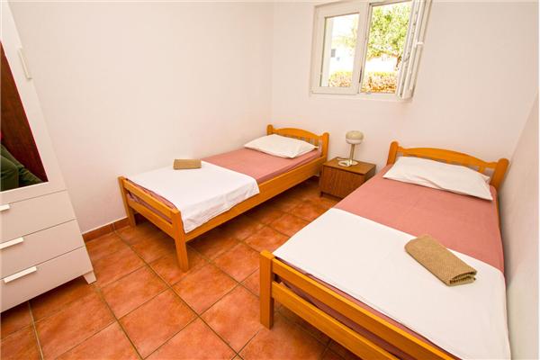 Apartment A4, for 3 persons