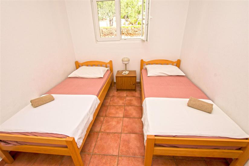 Apartment A4, for 3 persons