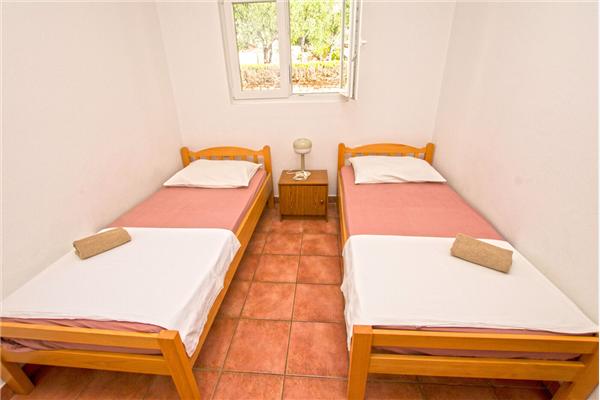 Apartment A4, for 3 persons