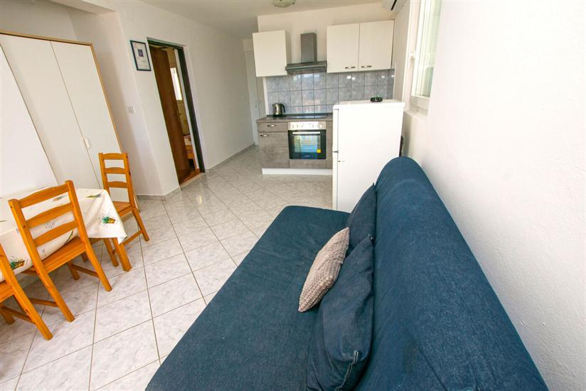 Apartment A4, for 3 persons