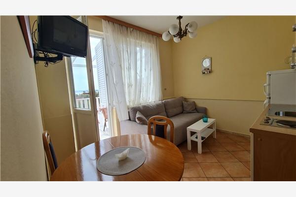 Apartment A4, for 3 persons
