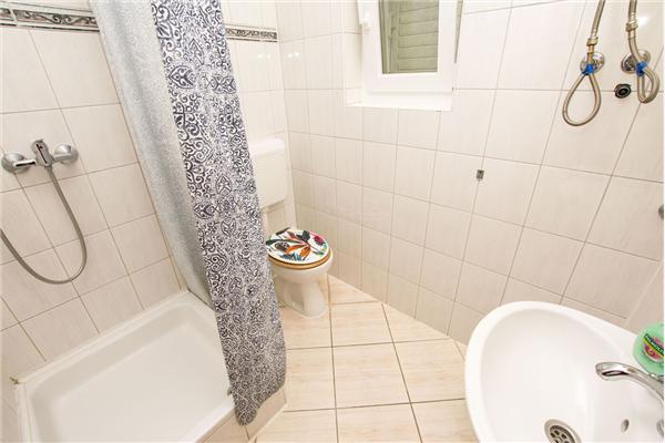 Apartment A5, for 6 persons