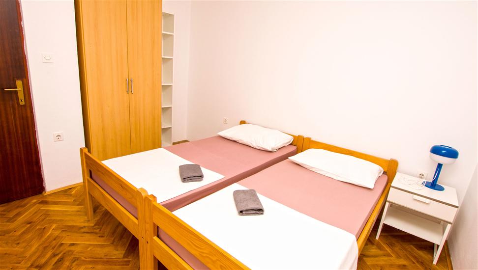 Apartment A5, for 6 persons