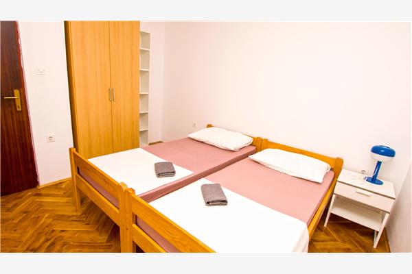 Apartment A5, for 6 persons