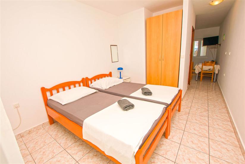 Apartment A6, for 2 persons