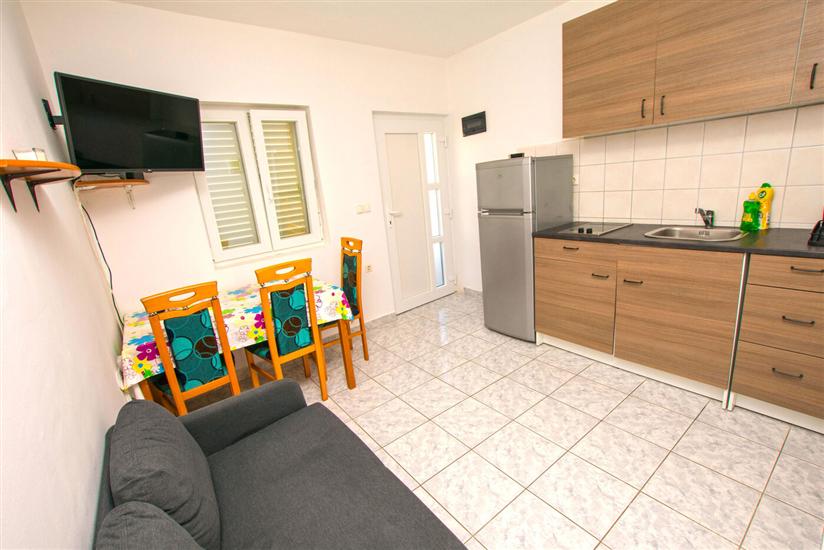 Apartment A7, for 2 persons