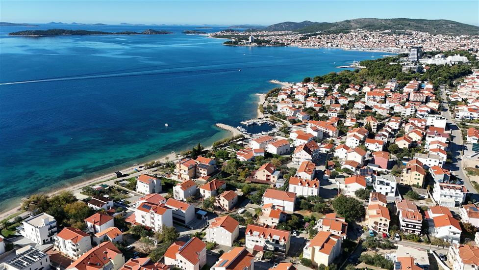 House Garden for two