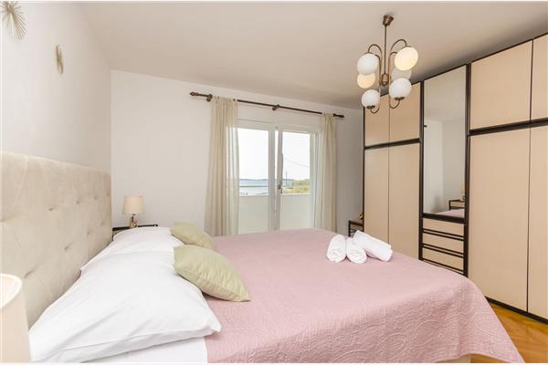 Apartment A1, for 6 persons