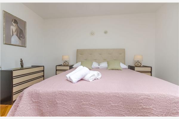 Apartment A1, for 6 persons