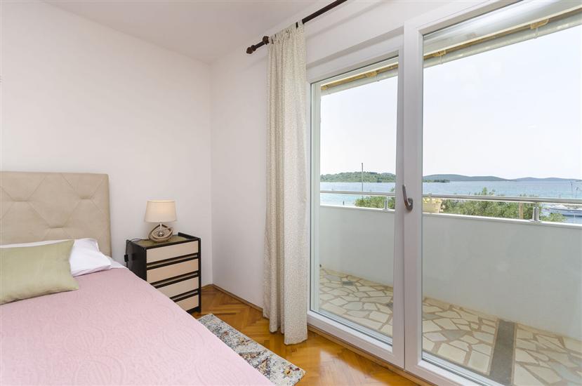 Apartment A1, for 6 persons